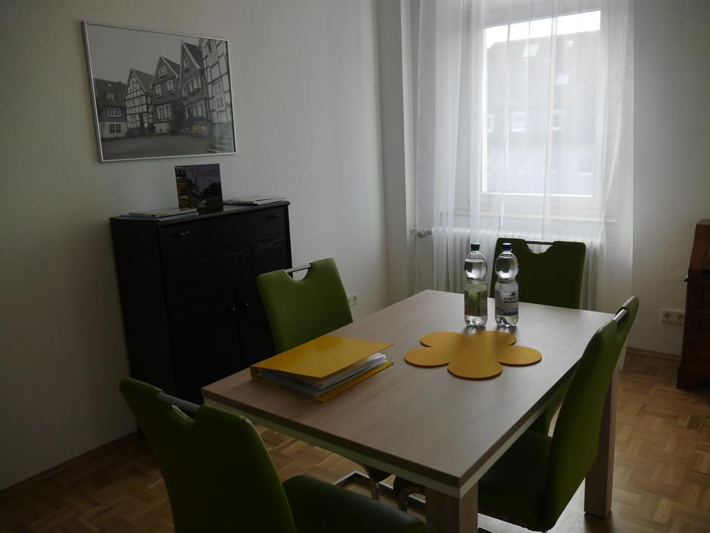 Schoene Ferien Und Messewohnung Naehe Duesseldorf Und Koeln Haan Dış mekan fotoğraf